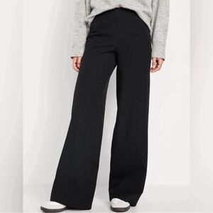 Old Navy Women's High Rise Pull On Black Pixie Pants. Wide Leg. Size Large